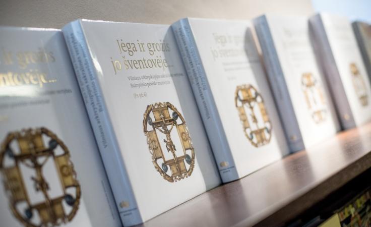 Bažnytinio paveldo muziejaus leidiniai – jau internetinėje prekyboje